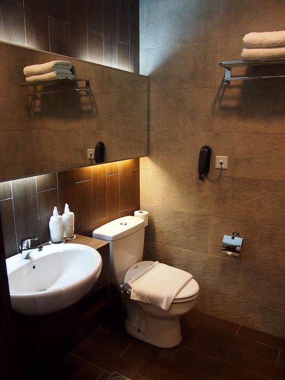Roomz Hotel Seria Εξωτερικό φωτογραφία