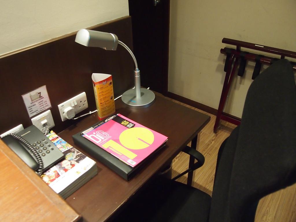 Roomz Hotel Seria Εξωτερικό φωτογραφία