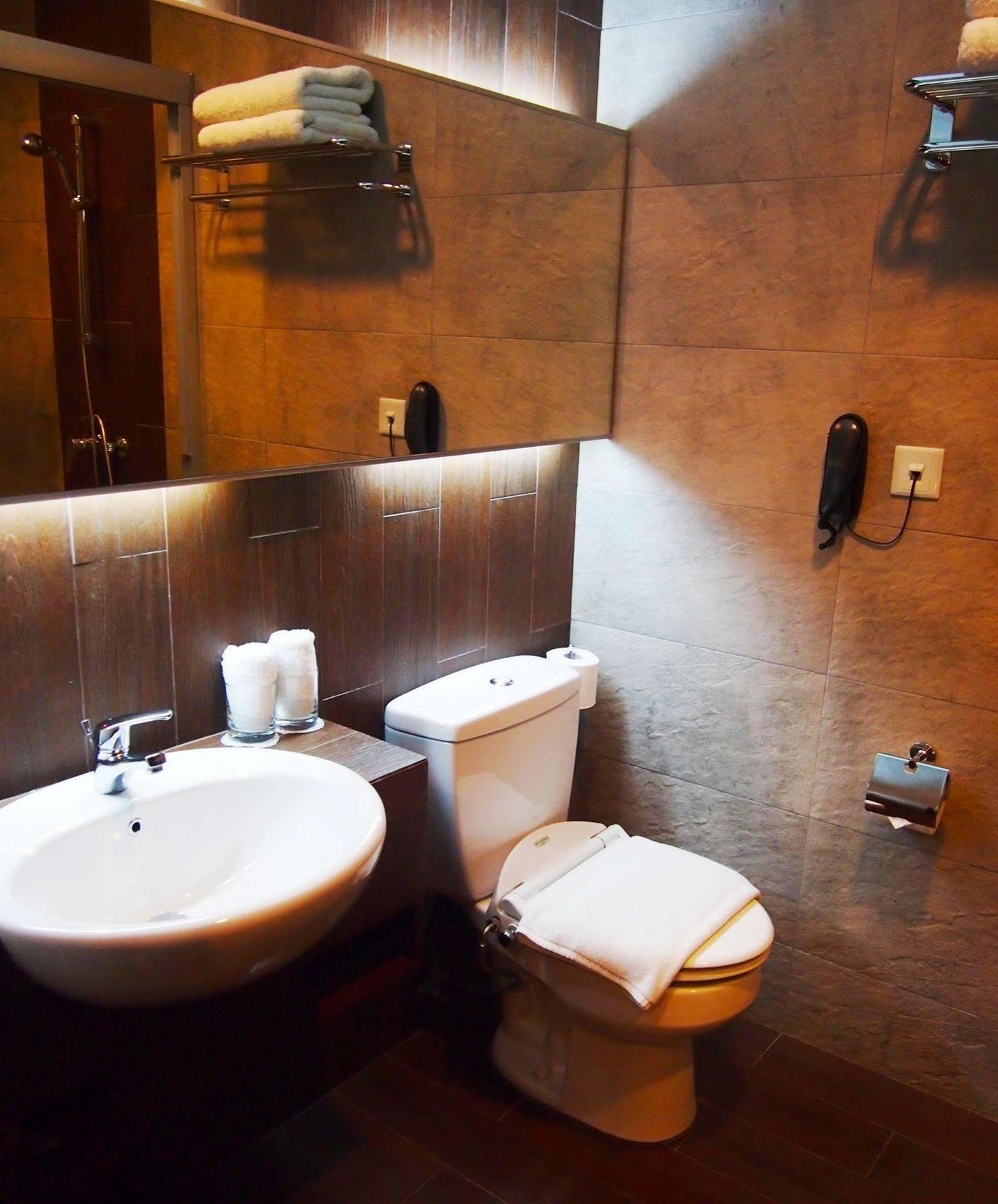 Roomz Hotel Seria Εξωτερικό φωτογραφία