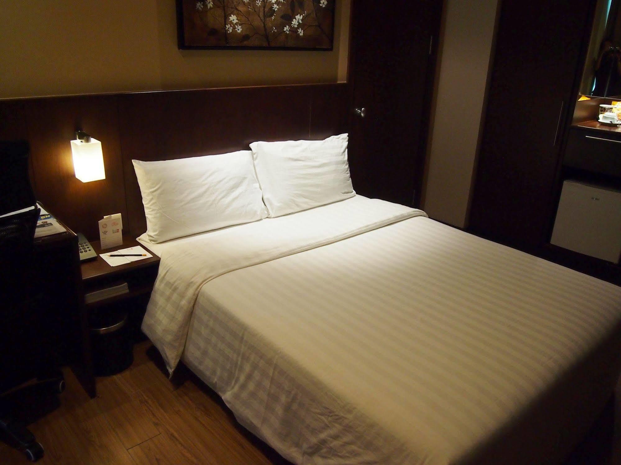 Roomz Hotel Seria Εξωτερικό φωτογραφία