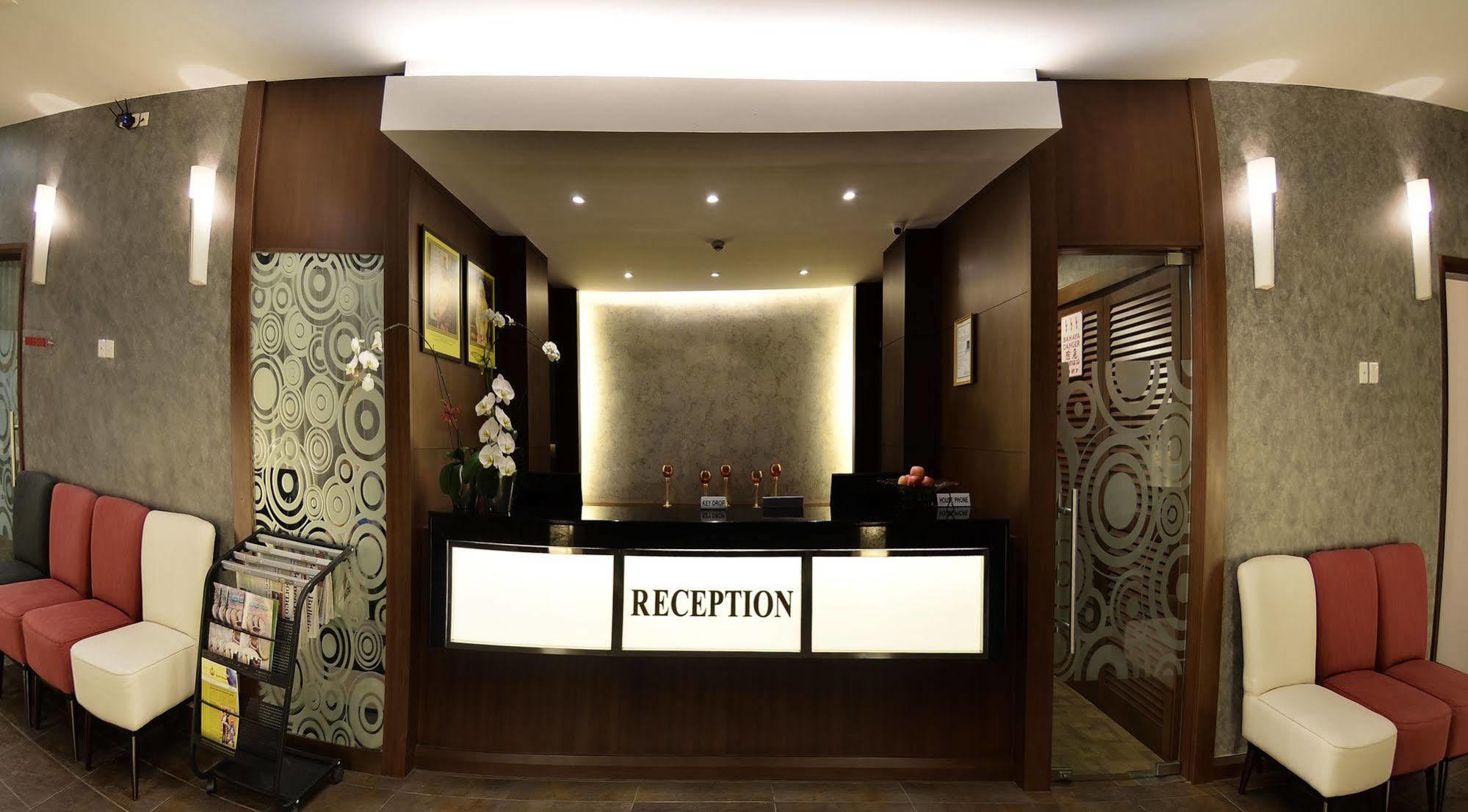 Roomz Hotel Seria Εξωτερικό φωτογραφία